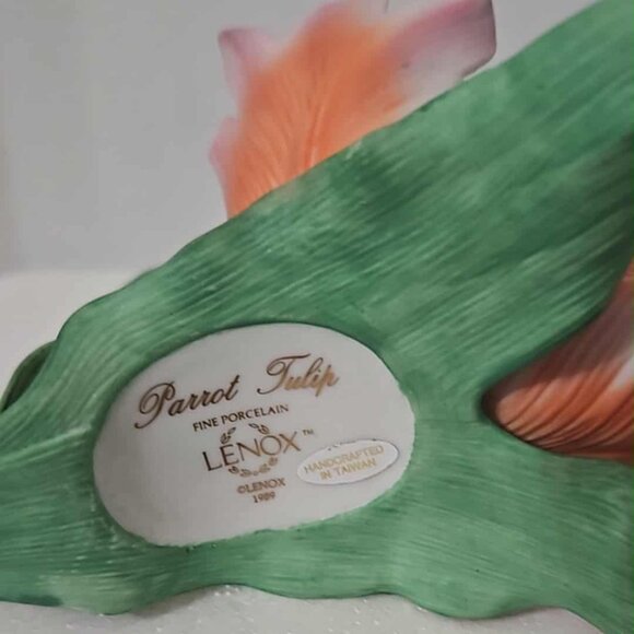 LENOX FINE PORCELAIN PARROT TULIP FLOWER - Picture 2 of 4